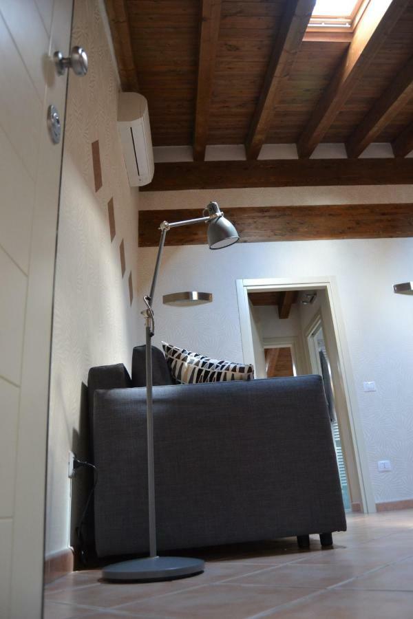 Ferienwohnung Downtown In Parma Exterior foto